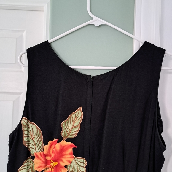 Dress.  Linen-like.  Great for Hawaii or a cruise 🛳 - Picture 5 of 7